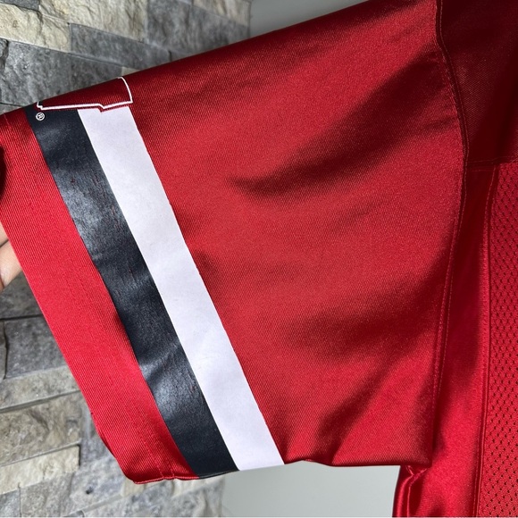 Wisconsin Badgers Red Football Jersey #27 NCAA - Picture 4 of 9